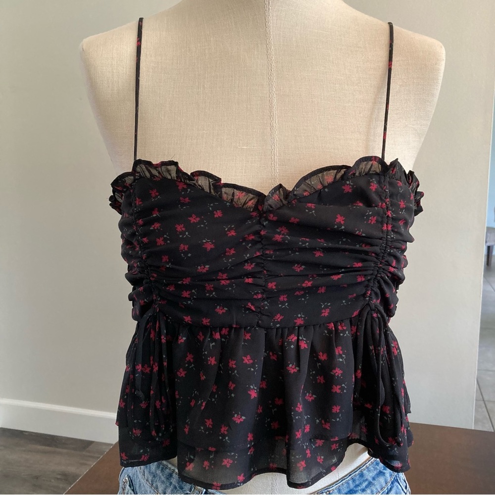 NWT Cotton Candy LA Floral Ruffle Crop Top Black and Red Size Small